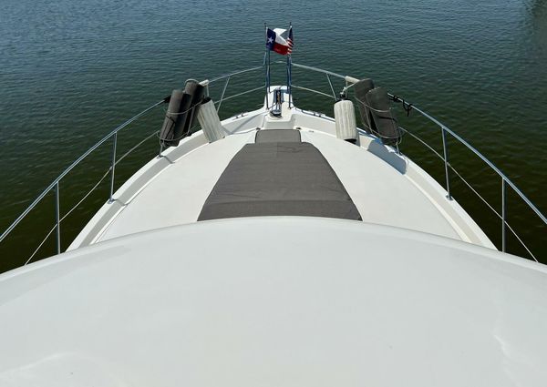 Carver 440 Aft Cabin Motor Yacht image