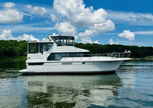 Carver 440 Aft Cabin Motor Yacht image