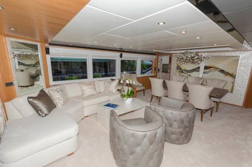 Johnson Motor Yacht w/Open Flybridge image