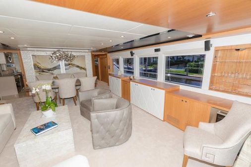 Johnson Motor Yacht w/Open Flybridge image