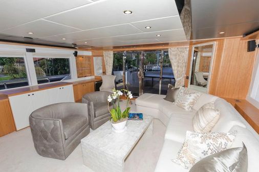 Johnson Motor Yacht w/Open Flybridge image