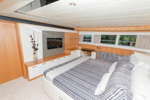 Johnson Motor Yacht w/Open Flybridge image