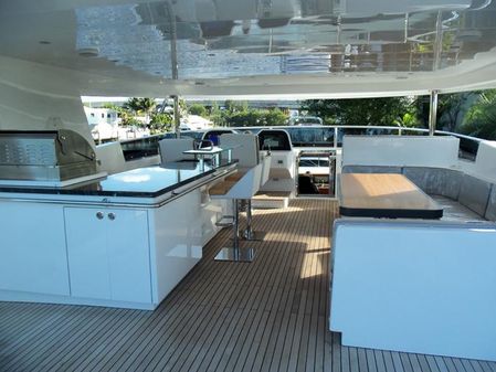 Johnson Motor Yacht w/Open Flybridge image