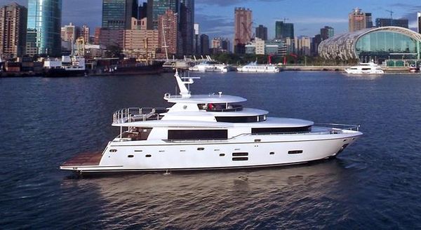 Johnson Motor Yacht w/Open Flybridge image