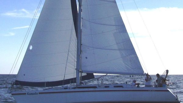Canadian Sailcraft 40