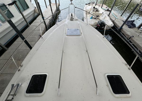 Sea Ray 330 Sundancer image