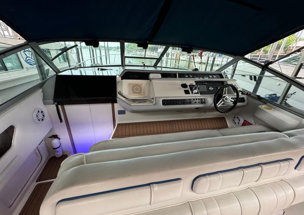 Sea Ray 330 Sundancer image