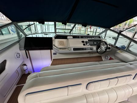 Sea Ray 330 Sundancer image