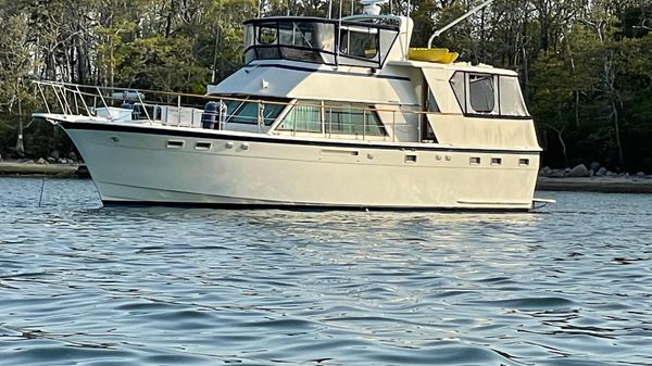Hatteras 48 Motor Yacht 
