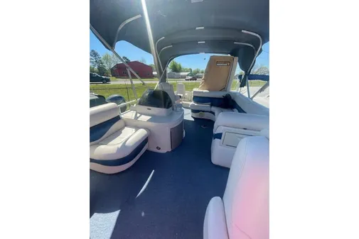 Premier 221 Cast-A-Way image