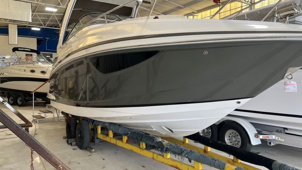 Regal 28 Express