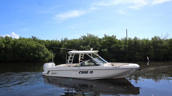 Boston Whaler 270 Vantage 