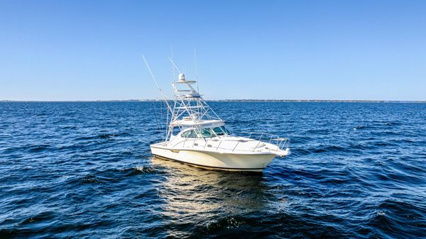 Pursuit 3800 Express