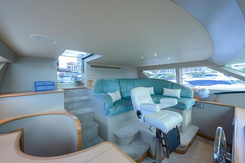 Westport Westbay Raised Pilothouse image