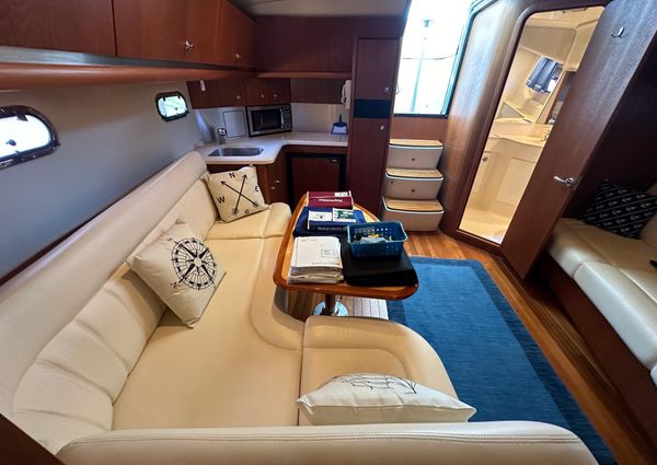 Tiara Yachts 3600 Sovran image