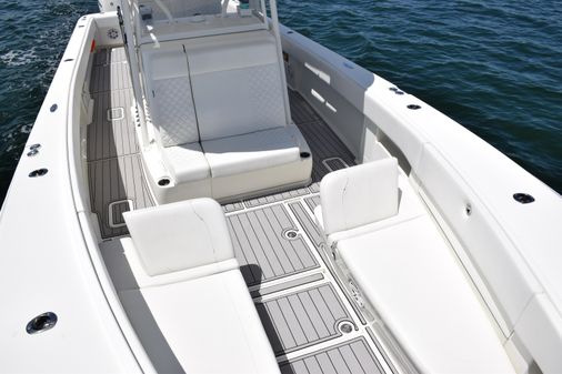 SeaVee 390Z image