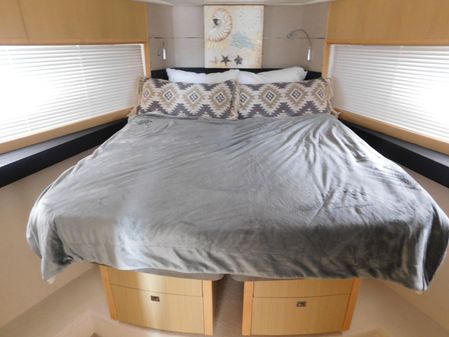 Princess Yachts V52 image