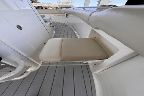 Boston Whaler 330 Outrage image