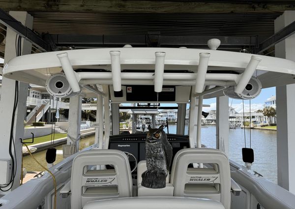 Boston Whaler 330 Outrage image