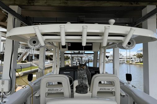 Boston Whaler 330 Outrage image