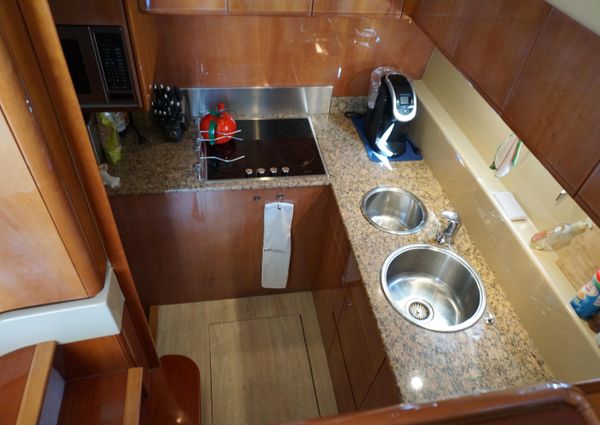 Ferretti-yachts 590 image