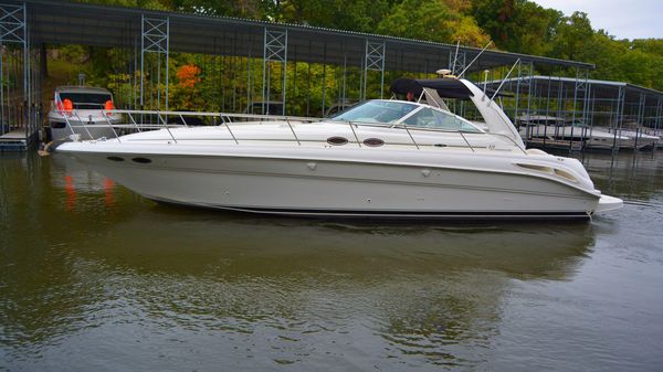 Sea Ray 410 Sundancer