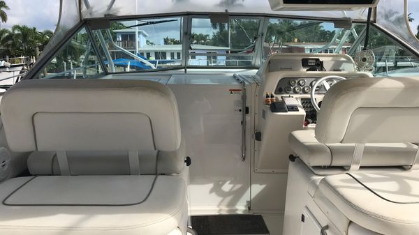 Wellcraft Coastal 330