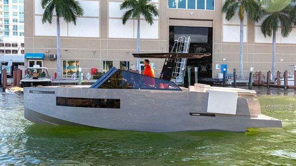 De Antonio Yachts D28 Cruiser