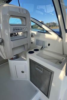 Boston Whaler 315 Conquest image