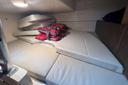 Boston Whaler 315 Conquest image