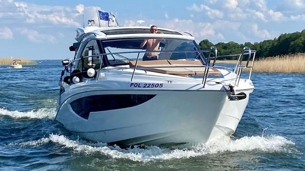 Galeon 335 HTS