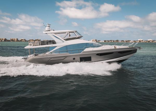 Azimut 60 fly image