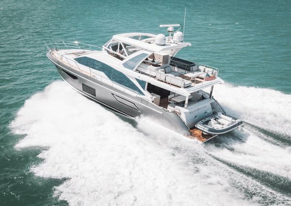 Azimut 60 fly image