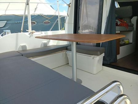 Beneteau Antares 905 image