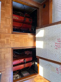 Marine Trader 44 Tri Cabin image