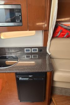 Sea Ray 370 Venture image