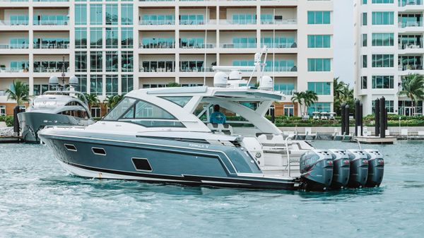 Formula 430 Super Sport Crossover