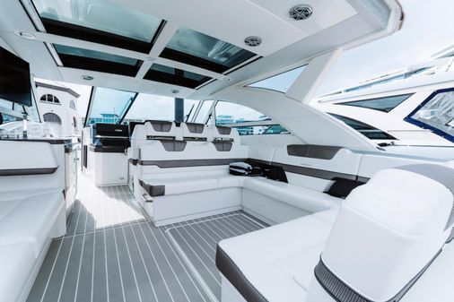 Formula 430 Super Sport Crossover image