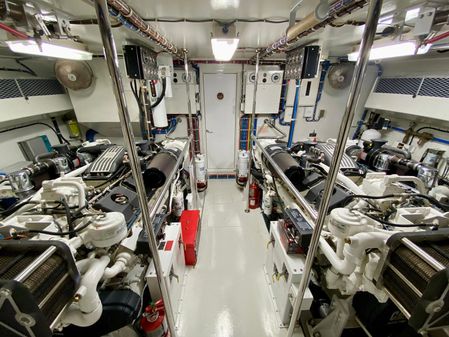 Hatteras 75 Cockpit Motor Yacht image