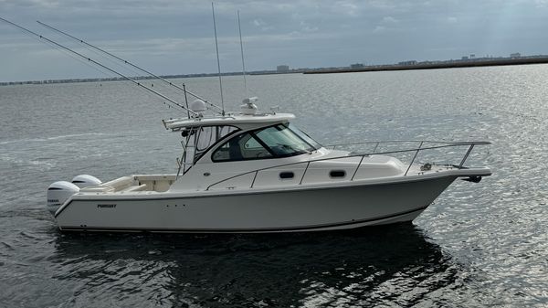 Pursuit 315 Offshore