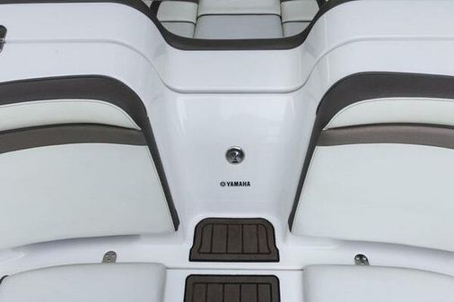 Yamaha Boats 242 Limited S E-Series image