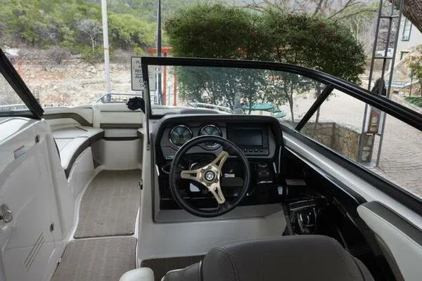 Yamaha Boats 242 Limited S E-Series image