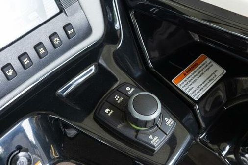 Yamaha Boats 242 Limited S E-Series image