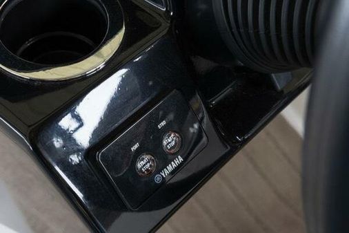 Yamaha Boats 242 Limited S E-Series image