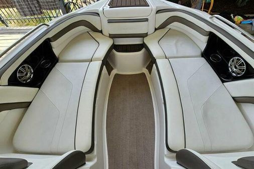 Yamaha Boats 242 Limited S E-Series image