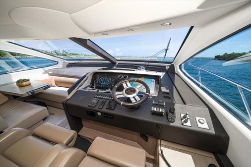 Azimut Fly 72 image