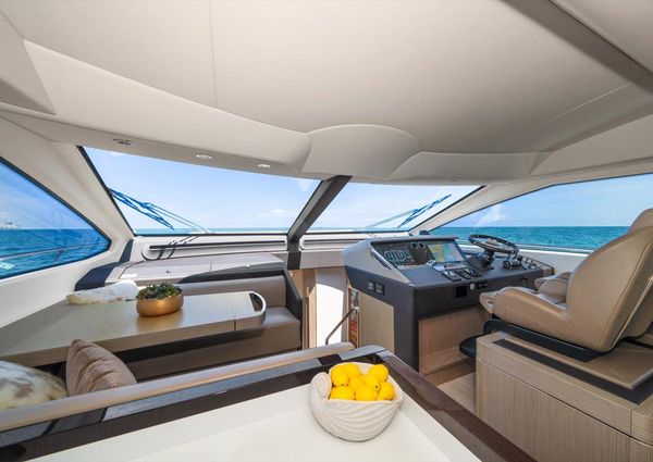 Azimut Fly 72 image