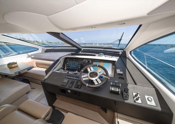 Azimut Fly 72 image