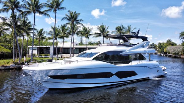 Sunseeker 76 Yacht