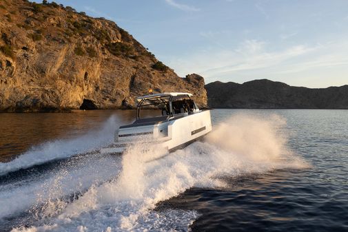 De Antonio Yachts D36 OPEN image